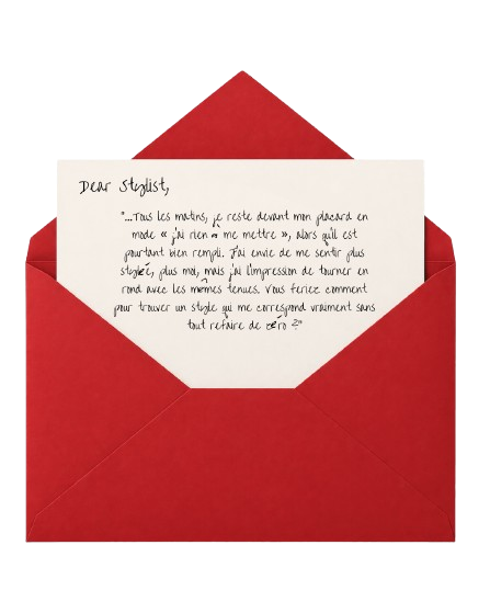 Première lettre Dear Stylist dans une enveloppe rouge